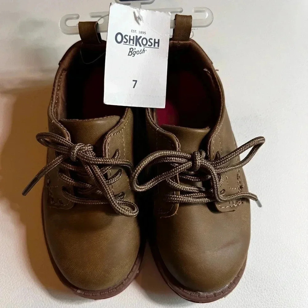 Osh cosh bgosh boys size 7 shoes - Picture 1 of 3